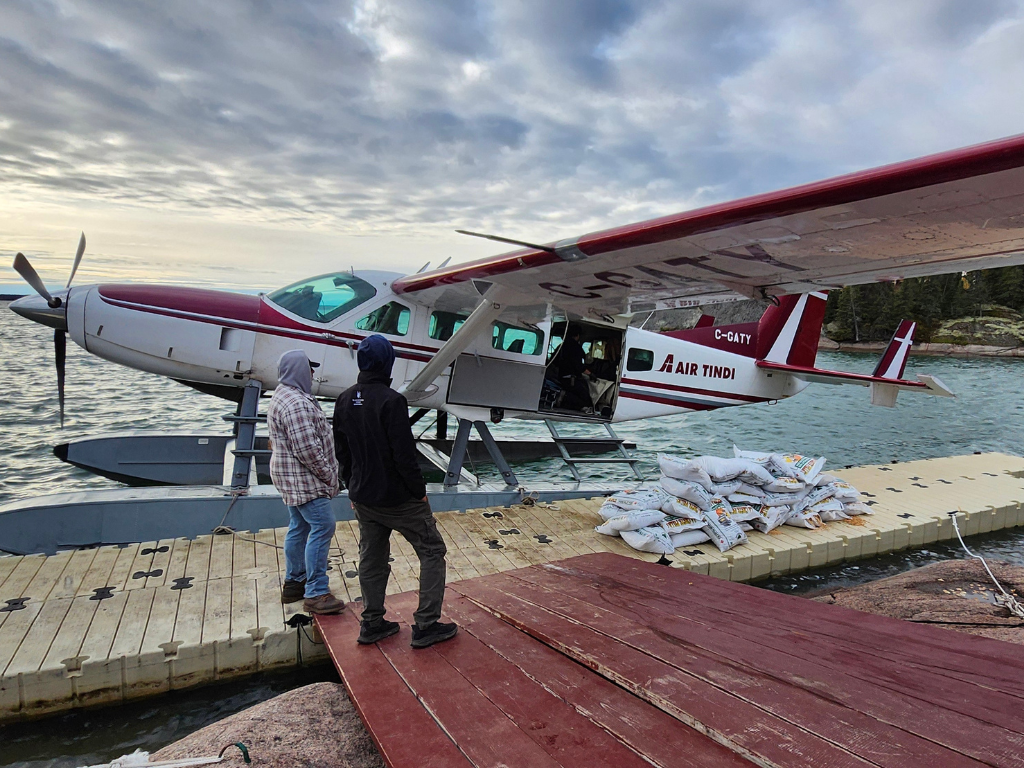 Floatplane at Blachford