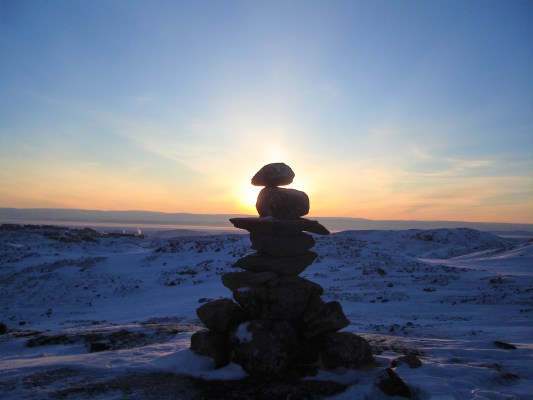 Fast Facts About The Midnight Sun - Arctic Kingdom