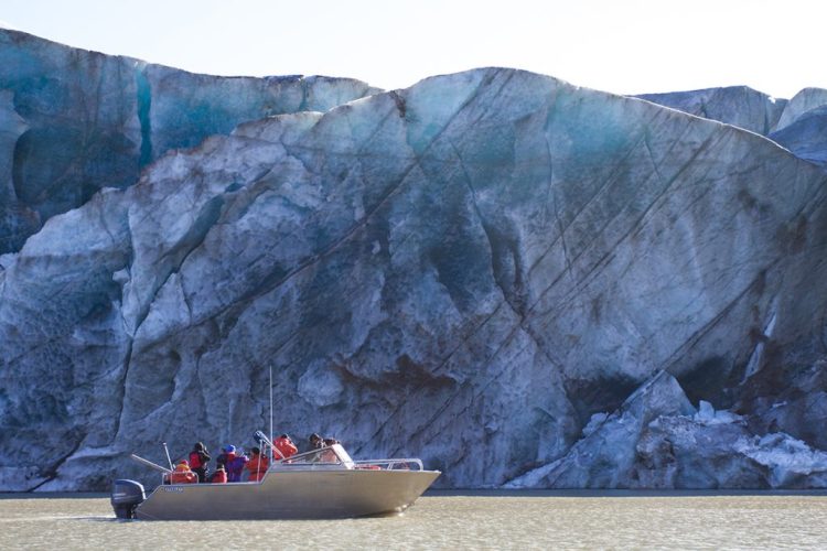 arctic kingdom summer glaciers