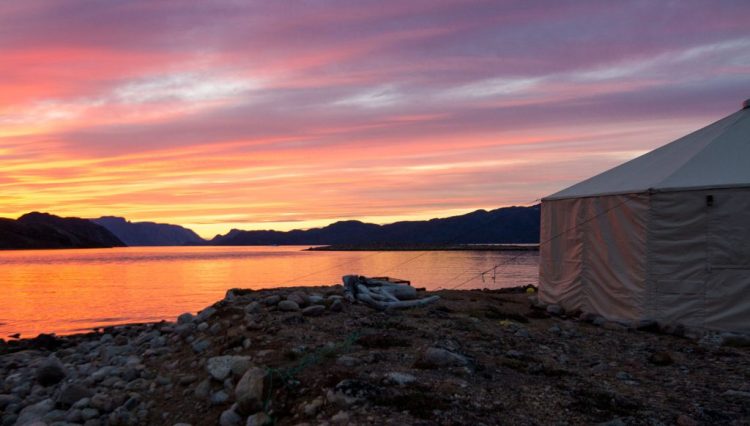 Arctic summer sunset Baffin Island - Arctic Kingdom 