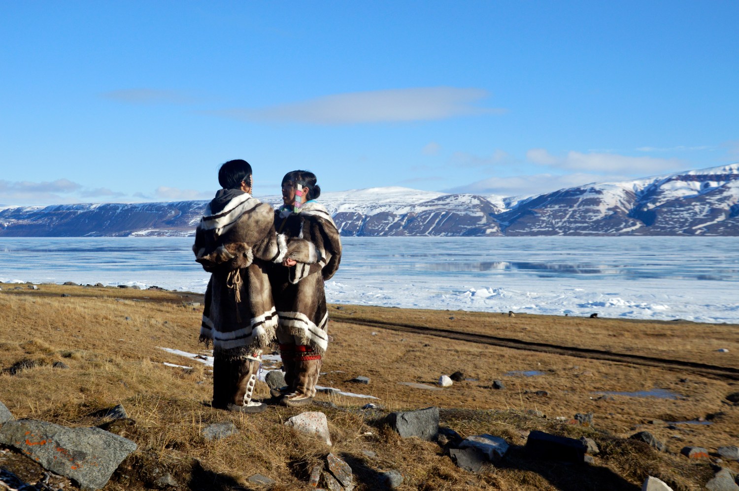 Inuit_throat_singers_DSC0093_Edit